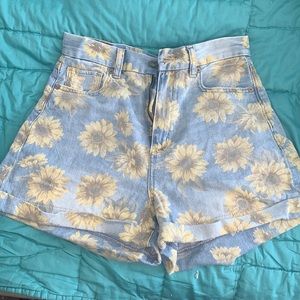 American Eagle Sunflower Shorts